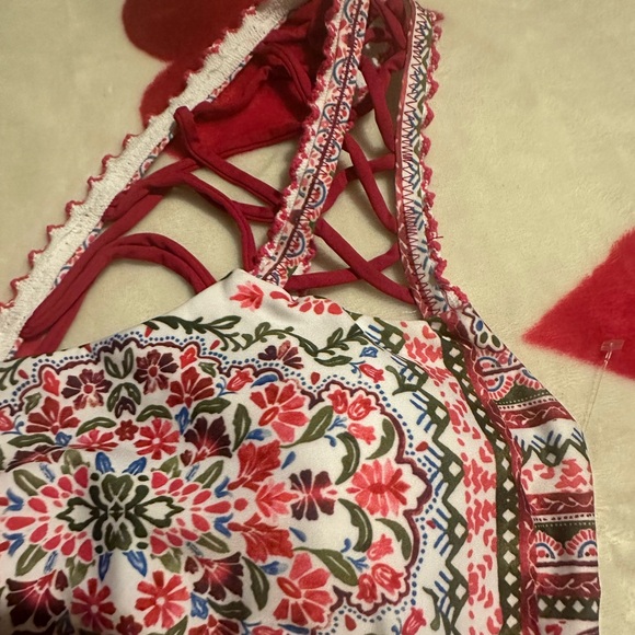 Becca One Strap Floral Red Laces Swimsuit Bikini Top NWOT - Picture 6 of 10